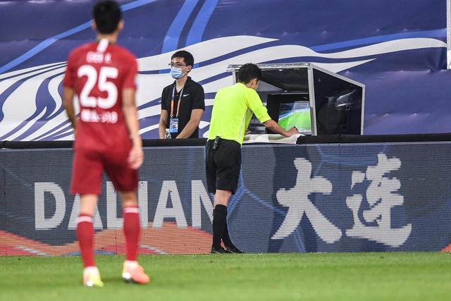 西甲-莱万双响亚马尔助攻 巴萨5-1比利亚雷尔